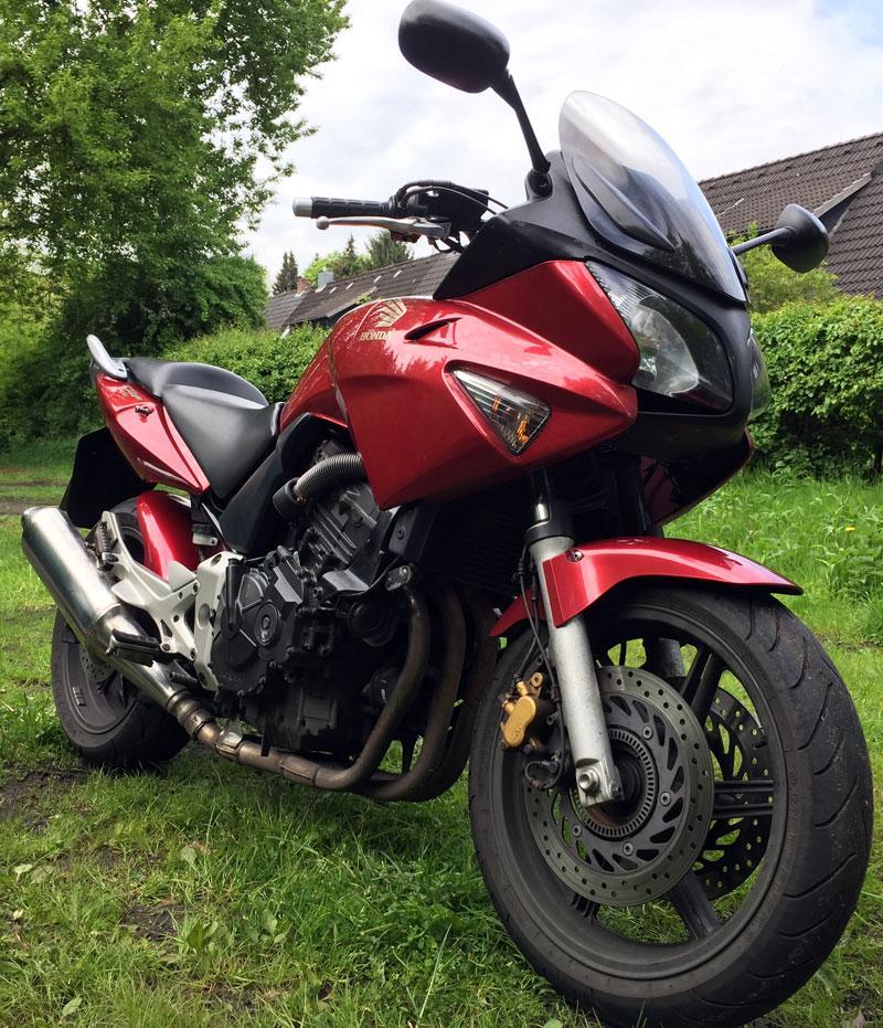 Erste eigene Maschine: Honda CBF 600